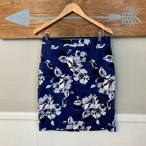 The Limited Blue Floral Print Pencil Skirt Size 6